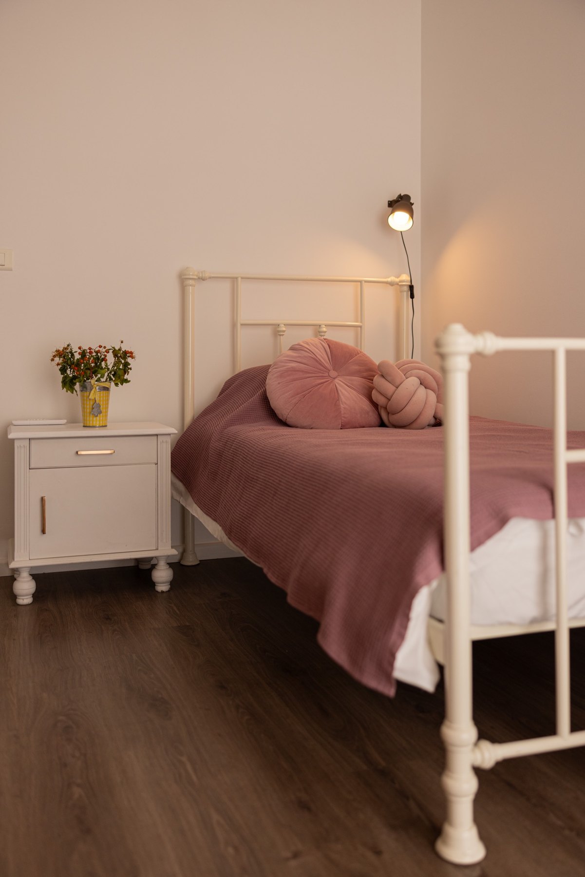 Original B19 guest house photograph